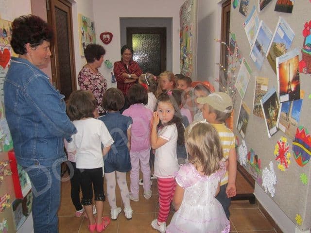 Preşcolari de la Grădiniţa din Dumbrăviţa în vizită la Primăria comunei Ibăneşti_04