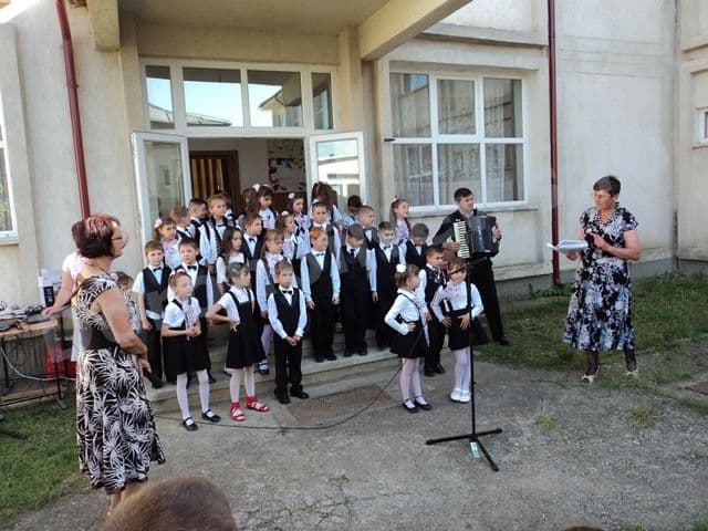 Sc. 7 Dorohoi - Serbarea Abecedarului_04