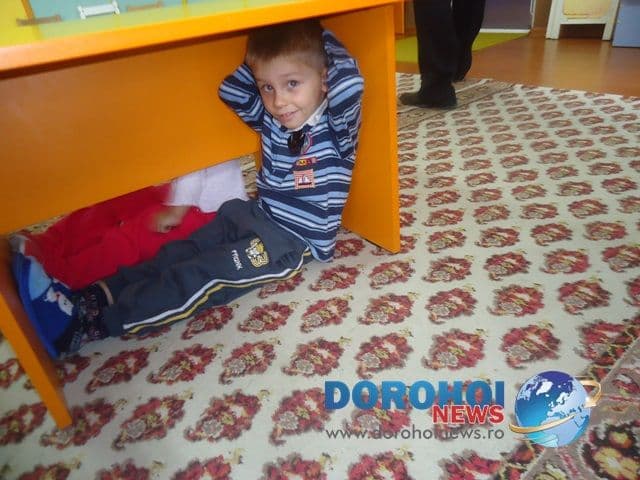 Exercitiu de evacuare Scoala 4 si Gradinita 7 Dorohoi_09
