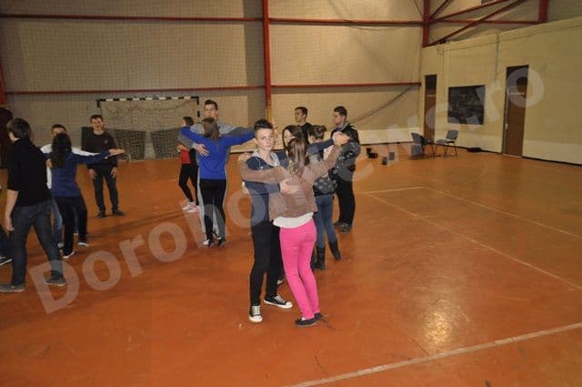 Repetitii Balul Bobocilor 2013_CN Ghica Dorohoi_04