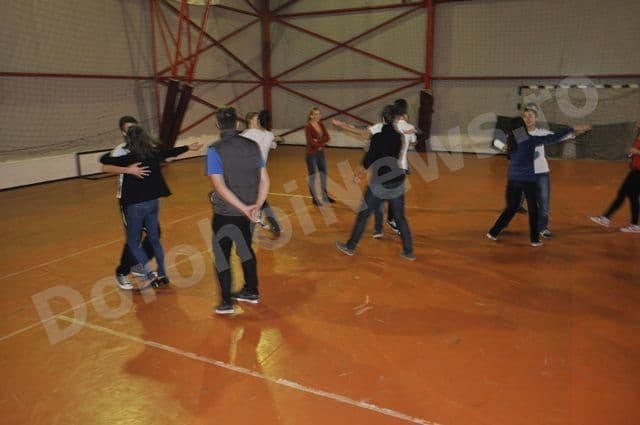 Repetitii Balul Bobocilor 2013_CN Ghica Dorohoi_05