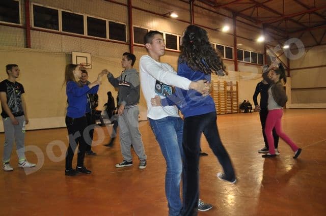 Repetitii Balul Bobocilor 2013_CN Ghica Dorohoi_07