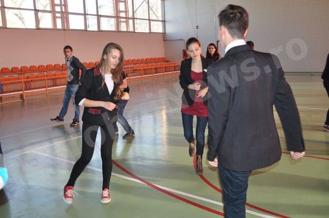 Repetitii Balul Bobocilor 2013_Regina Maria Dorohoi_03
