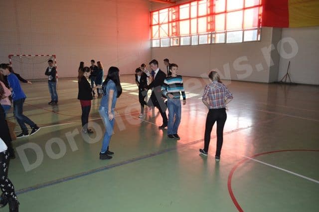 Repetitii Balul Bobocilor 2013_Regina Maria Dorohoi_12