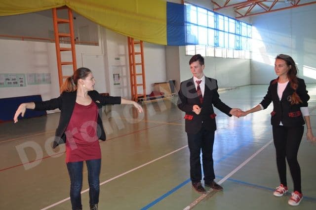 Repetitii Balul Bobocilor 2013_Regina Maria Dorohoi_15