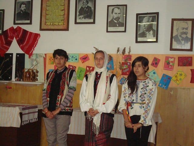 Scoala Gimnaziala nr. 3 Borzesti, comuna Ungureni_6