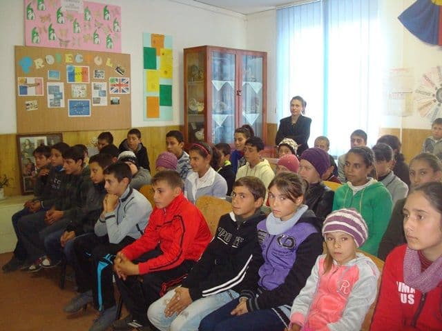 Scoala Gimnaziala nr. 3 Borzesti, comuna Ungureni_9