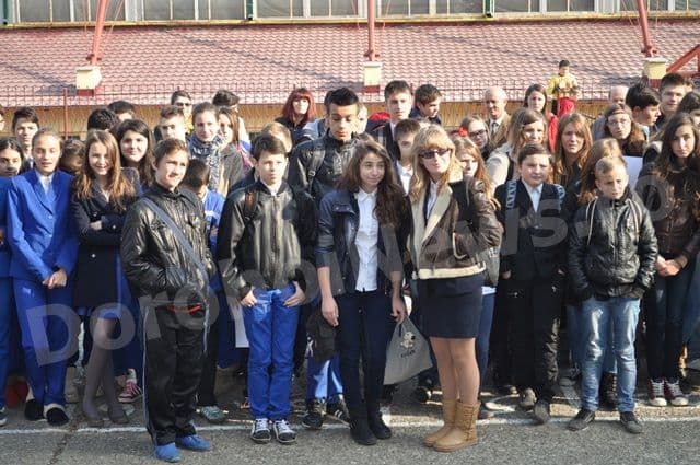 Ziua Scolii Gimnaziale „Mihail Kogalniceanu” Dorohoi 2013_04