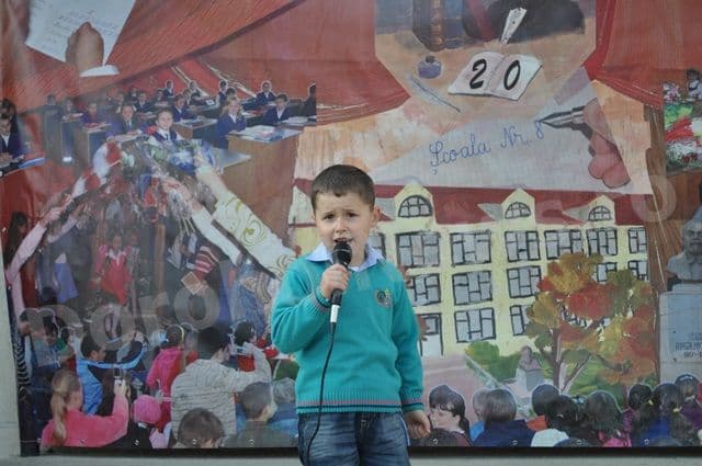 Ziua Scolii Gimnaziale „Mihail Kogalniceanu” Dorohoi 2013_12