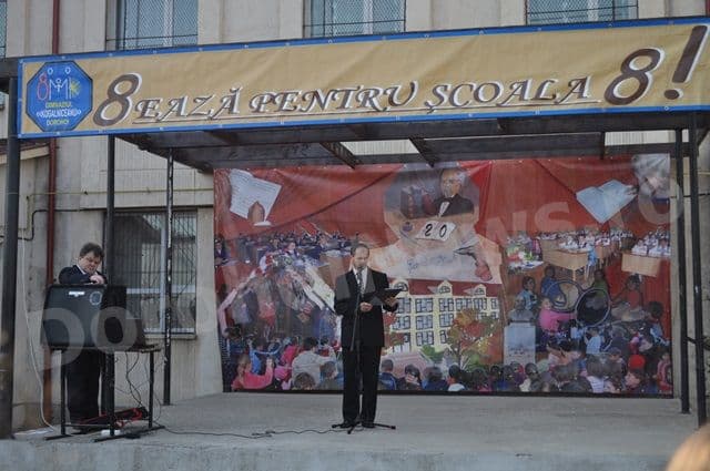 Ziua Scolii Gimnaziale „Mihail Kogalniceanu” Dorohoi 2013_11