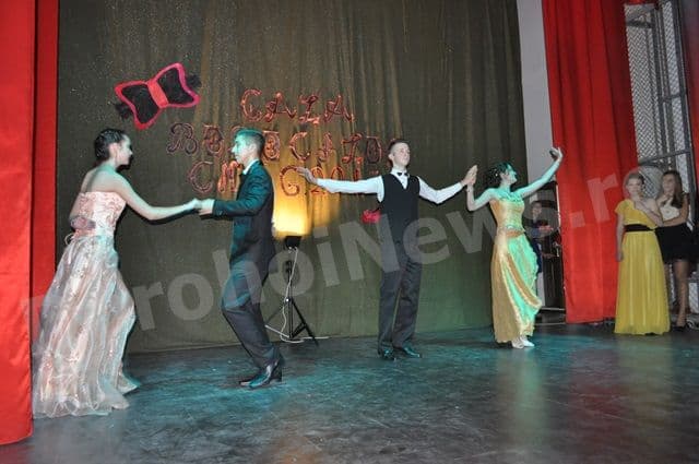 Balul Bobocilor 2013_CN Grigore Ghica Dorohoi_38