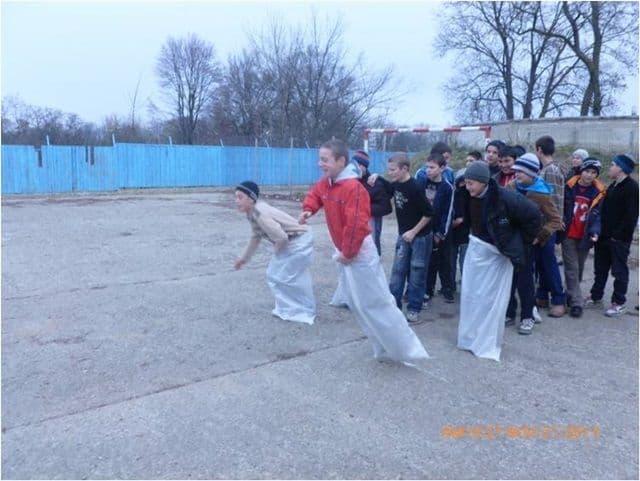 Liceul Ion Pillat08