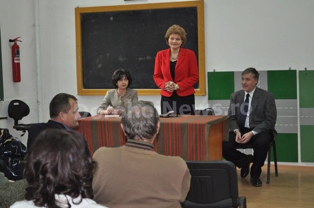 Liceul Tehnologic Alexandru Vlahuta Sendriceni Sedinta de lucru (2)
