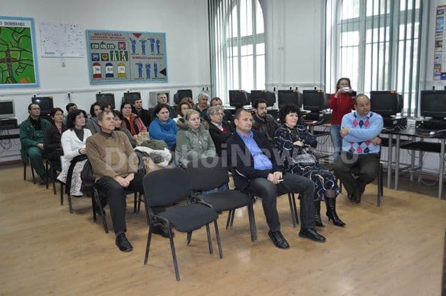 Liceul Tehnologic Alexandru Vlahuta Sendriceni Sedinta de lucru (3)