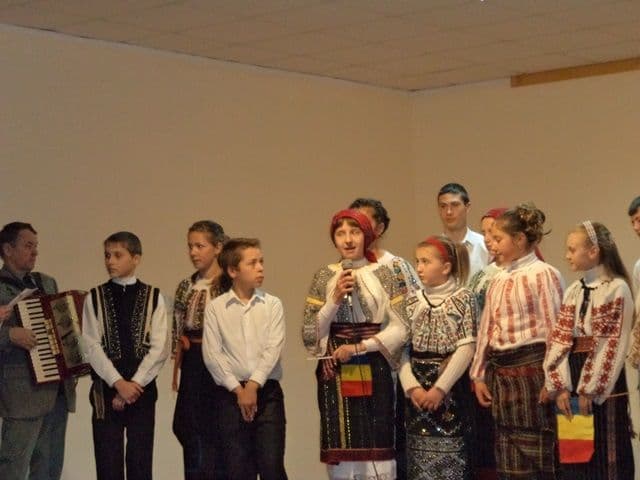 Scoala Lozna si Strateni08