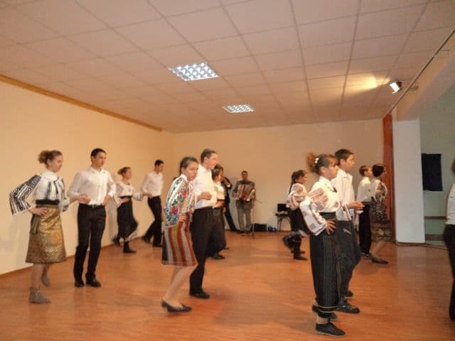 Scoala Lozna si Strateni15