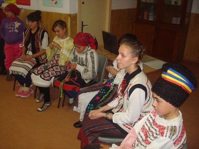 Scoala Gimnaziala Borzesti (8)