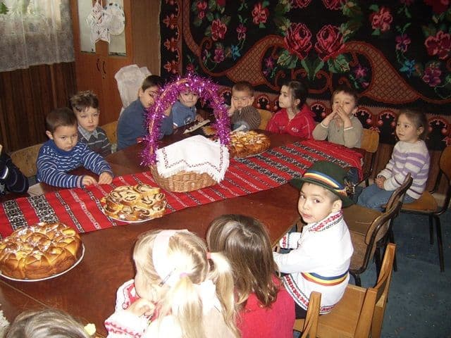 Cu daruri de MOs Nicolae_14