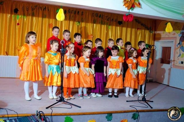 Dorohoi gradinita 8 Festival Toamna in cantec si culoare15