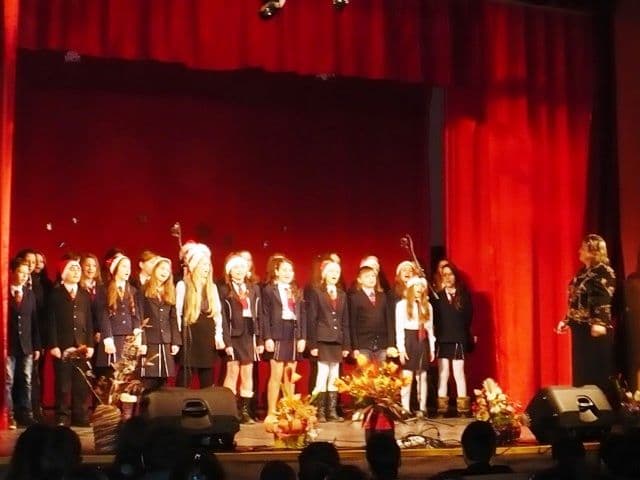 Spectacol de Craciun Liceul Regina Maria Dorohoi002