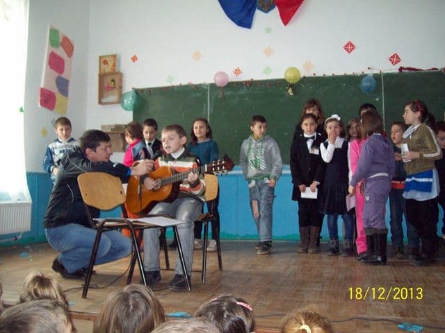 Scoala Gimnaziala Dimitrie Romanescu Dorohoi011