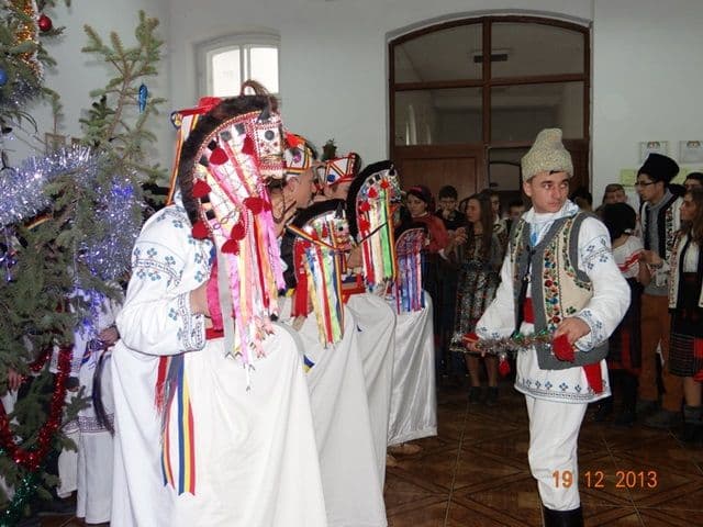 Serbare de Craciuni la Liceul Alexandru Vlahuta Sendriceni_16