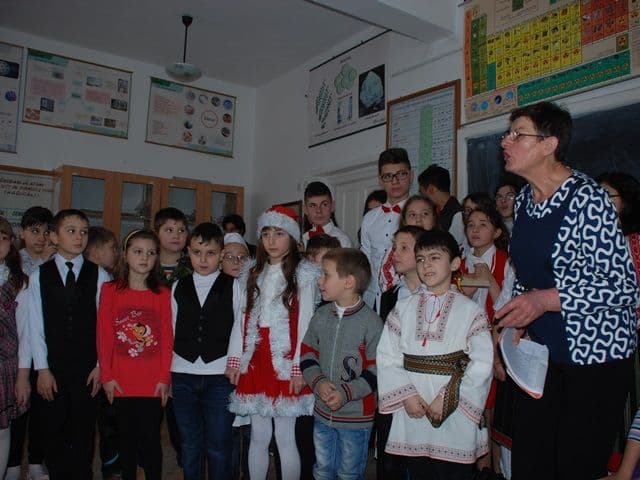 Iata, vin colindatori A. I. Cuza_13