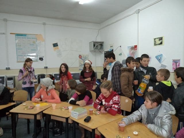 Scoala Stefan cel Mare Dorohoi si Strateni (8)