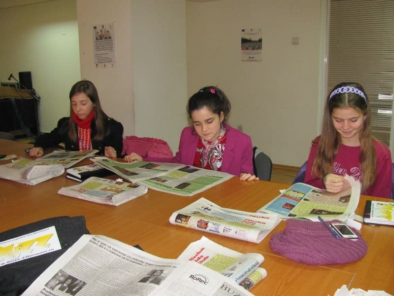 BUZZ - Ziarul tuturor copiilor din Botosani - 1 AN de aparitii lunare (10)