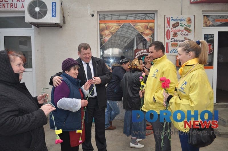 Flori impartite de PNL Dorohoi_021