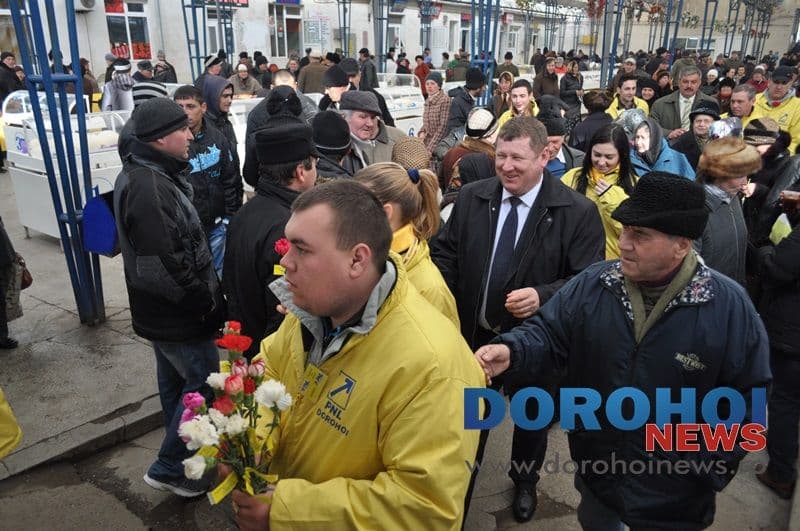 Flori impartite de PNL Dorohoi_024