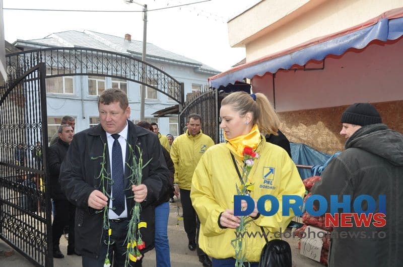 Flori impartite de PNL Dorohoi_038
