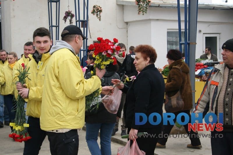 Flori impartite de PNL Dorohoi_056