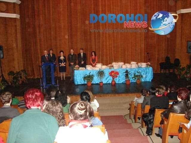 Botosanence premiate de prefect pentru performanta in limbi clasice