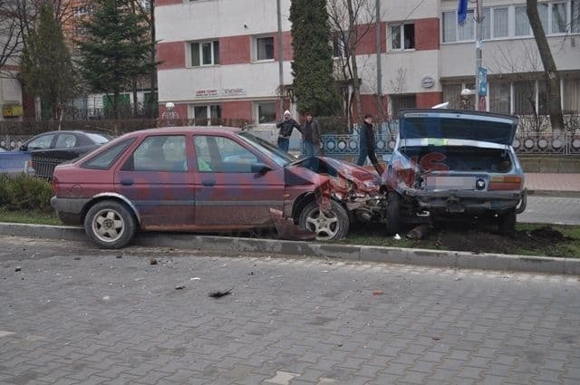Accident Bulevardul Victoriei Dorohoi_04
