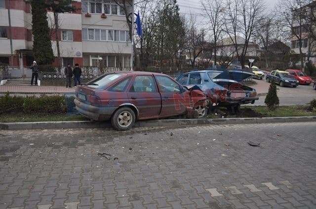 Accident Bulevardul Victoriei Dorohoi_08