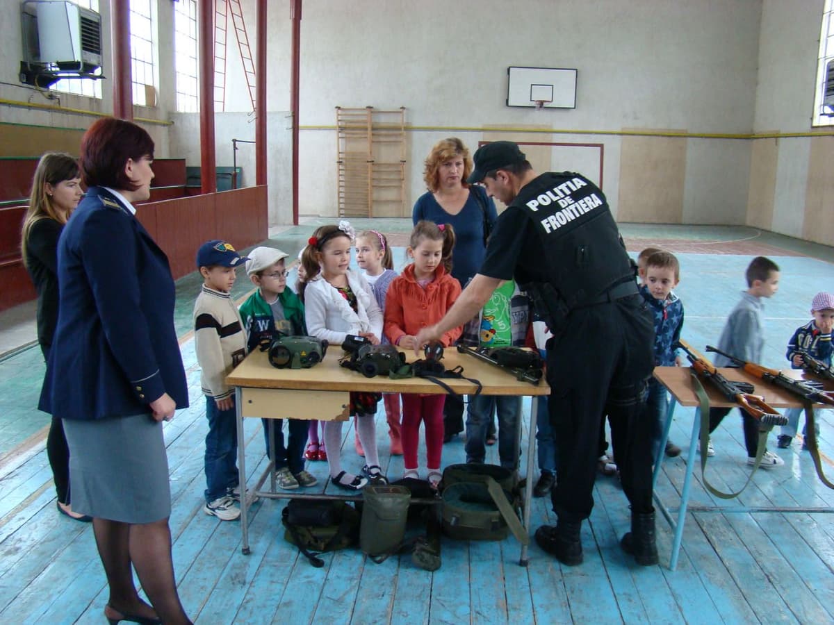 politia de frontiera (6)