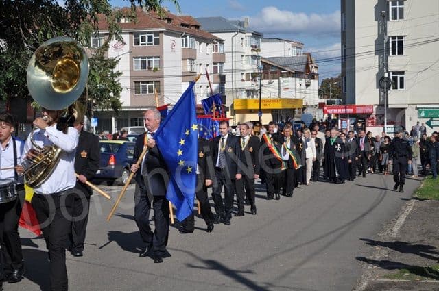 Cavalerii Vinului_04