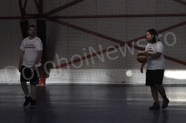 Trupa Bosquito_relaxare la baschet_Dorohoi_07