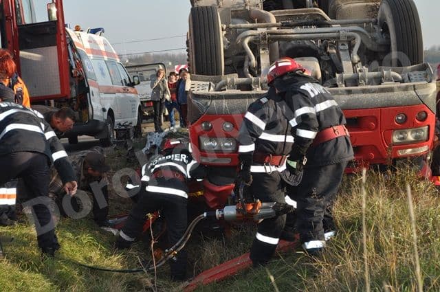 Autotren rasturanat la Carasa_03