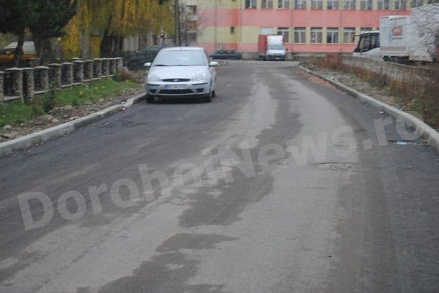 Lucrari de reabilitare pe strazile Sasa Pana si Calea Plevnei din Dorohoi_03