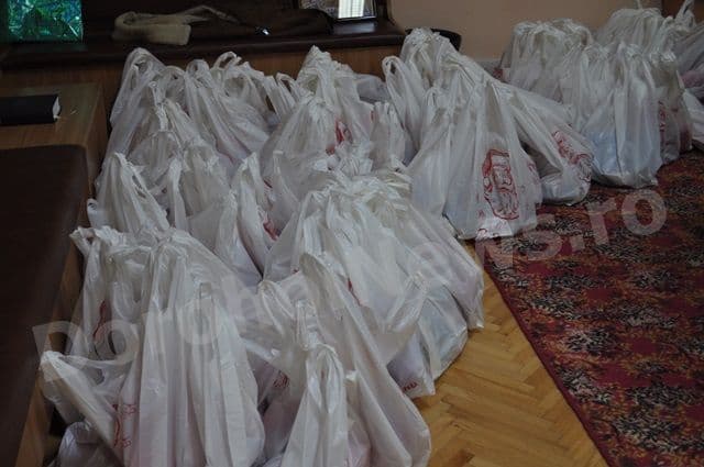 Cadouri pentru prescolarii din Dorohoi_01