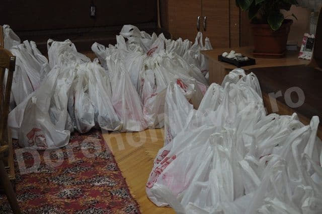 Cadouri pentru prescolarii din Dorohoi_03