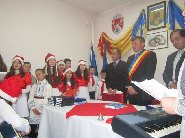 Galeria Primarilor Ibanesti_08