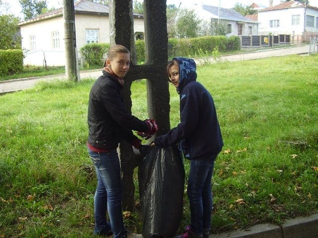 Scoala nr 1 Dorohoi ecologizare06