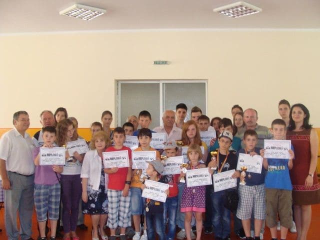 Premianţii-Concursului-Interjudetean-de-Sah-Cupa-Luceafarul-editia-a-IX-a_04