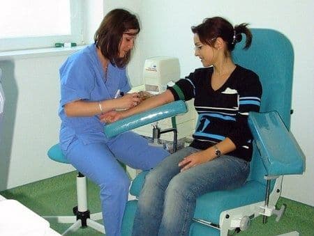 Trei analize medicale recomandate de Dr. Oz pe care orice femeie trebuie să le facă