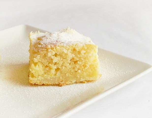 Prăjitură cu brânză dulce fără aluat