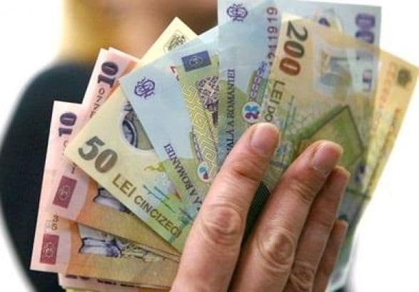Profesorii vor primi salariile pe luna ianuarie cu 10 zile întârziere