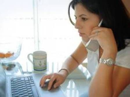 Pericolele la care ne expunem prin utilizarea în exces a calculatorului sau a telefoanelor